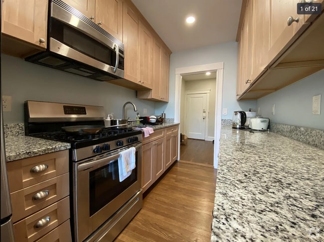 Building Photo - 1699 Cambridge St Unit 12a Rental
