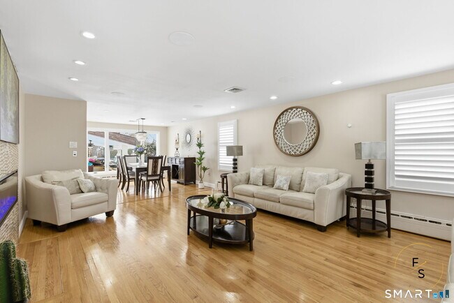 Photo - 508 Highland St