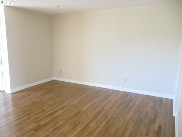 Photo - 350 N Maple St