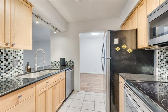 Building Photo - 4845 Cedar Springs Rd Unit 368