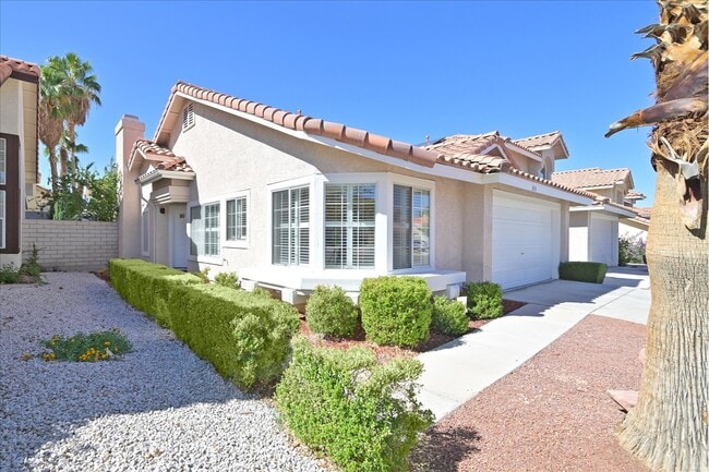 Photo - 313 Montcliff Ave