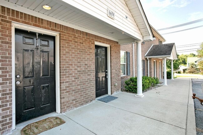 Photo - 6694 S Wilson Rd