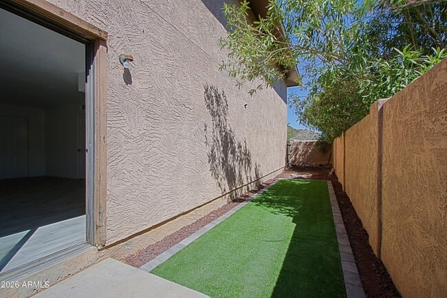 13205 North 21st Pl
