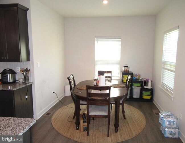 Photo - 604 Longleaf Dr Townhome