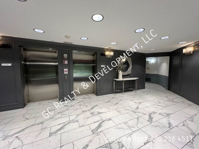 Photo - ***FOUNTAIN SQUARE CONDO / 2 BDRM - 1.5 BT... Unidad 213