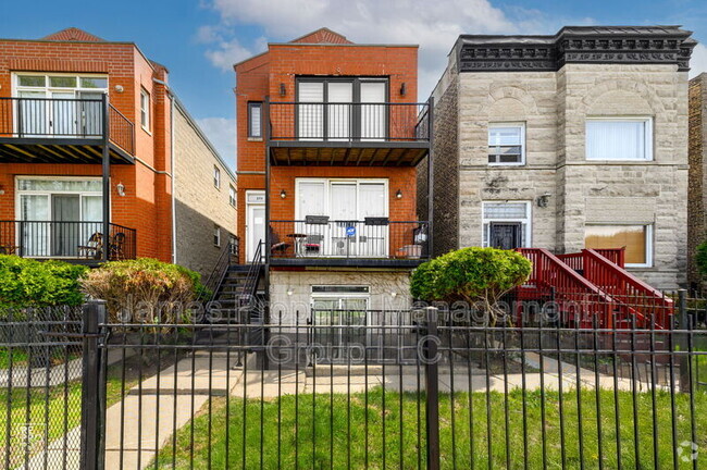 Building Photo - 2711 W Congress Pkwy Unit 1 Rental