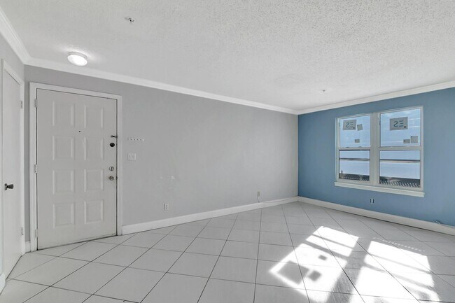 2301 N Congress Ave Unit 23