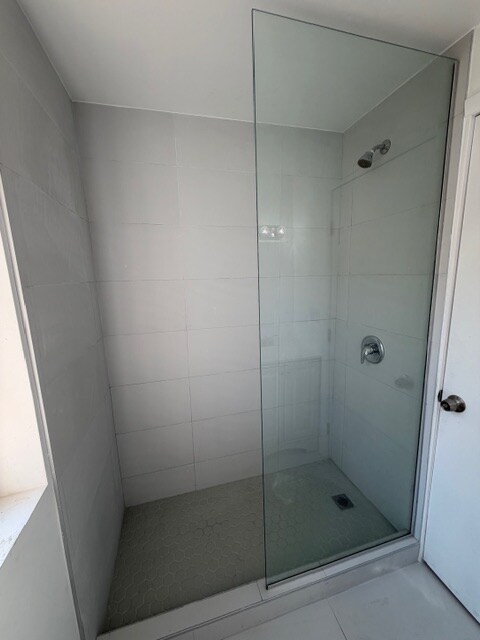 Photo - 1044 Michigan Ave