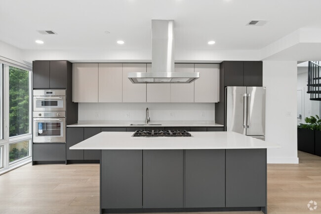 3BR, 3BA - 1,500SF - Kitchen