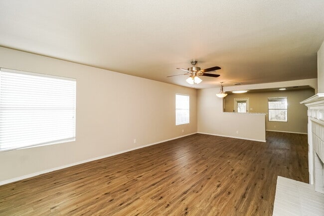 Photo - 120 Bay Willow