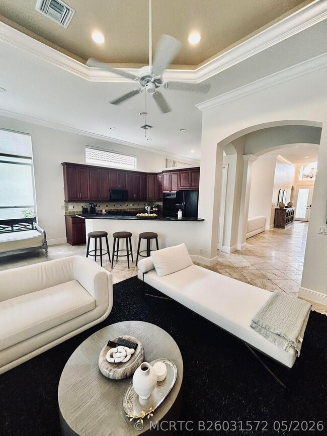 8452 Legend Club Dr