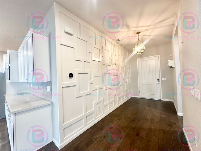 Photo - 9276 Perceval Wy