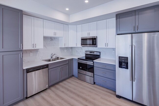 Photo - 7205 E Pacific Way Unidad #2