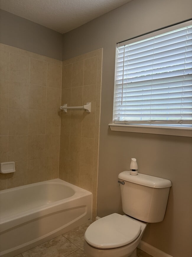 Photo - 4957 Verdis St