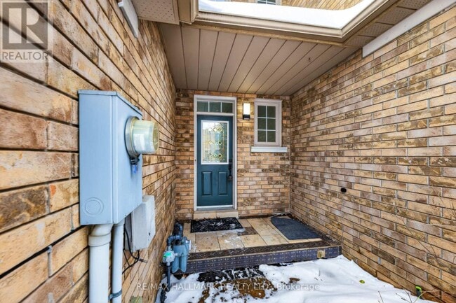 Photo - 180 Blue Willow Dr