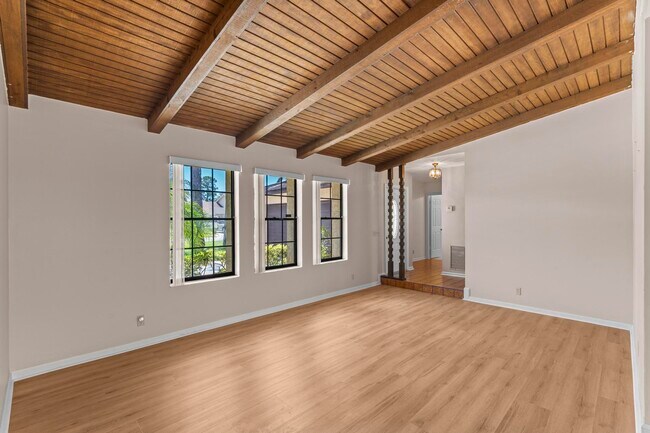 Photo - 621 Cashiers Dr