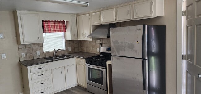 Building Photo - 10019 Porto Rico Rd