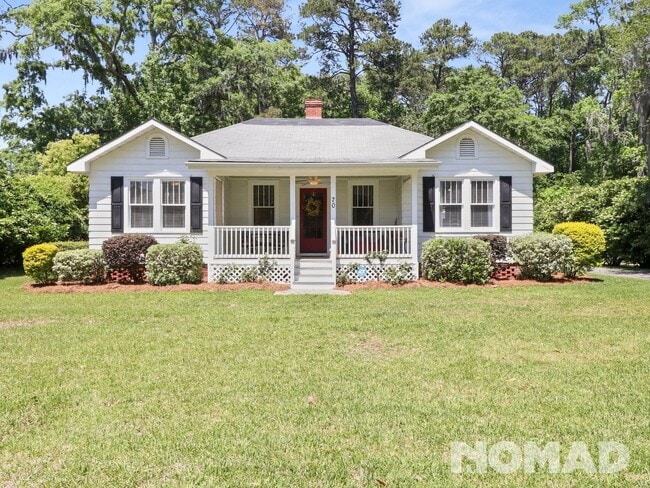 3 Bedroom Single Family Home in Savannah - 3 Bedroom Single Family Home in Savannah