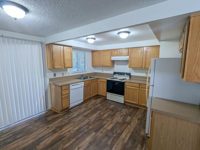 Photo - 4483-4485-4485 Campbell Dr SE Unit 4483