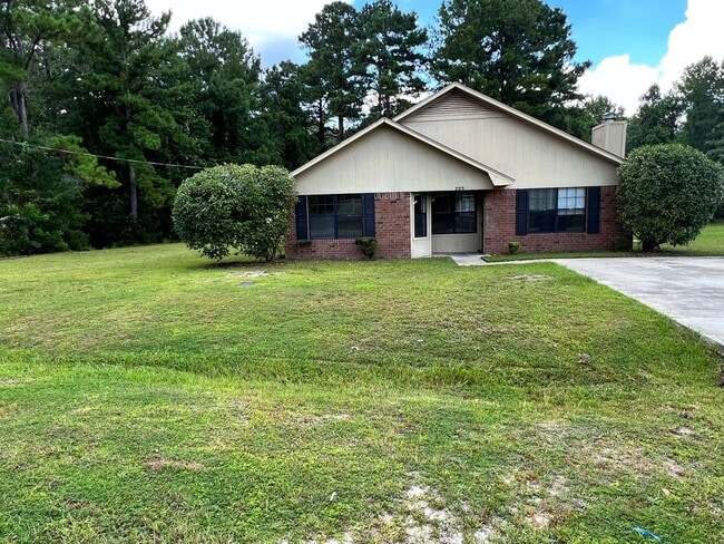 Building Photo - AVAILABLE LATE MARCH 2026!