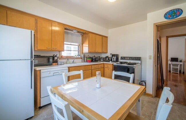 Photo - 7936 W Becher St Unit Lower