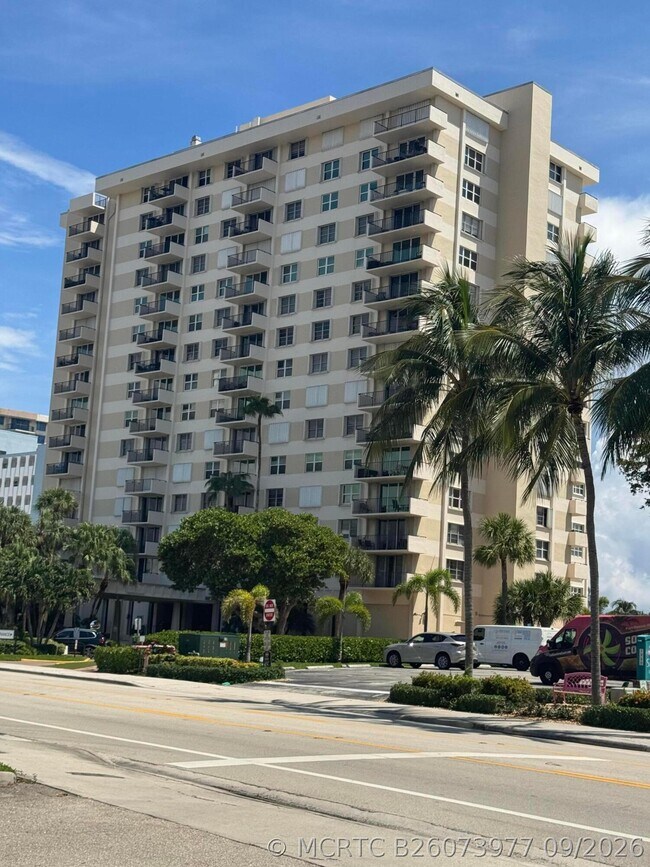 Building Photo - 1900 S Ocean Blvd Unit 15K