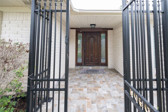 Photo - 7546 Maple Tree Dr