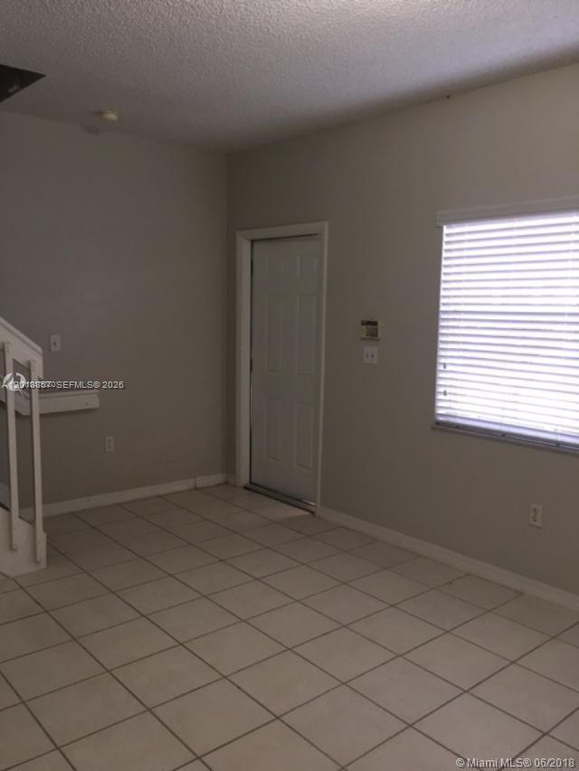 Photo - 16614 NW 72nd Pl