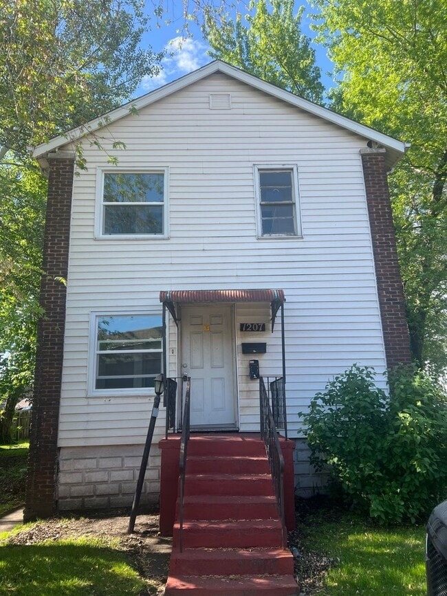 Photo - 1207 E Columbus Dr Unit 2nd Floor