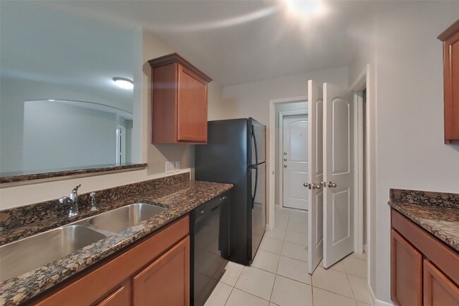 Photo - 628 Totem Trail Dr