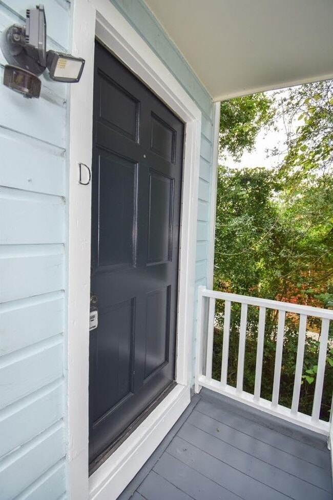 Photo - 7 1/2 Kracke Street - Apt D