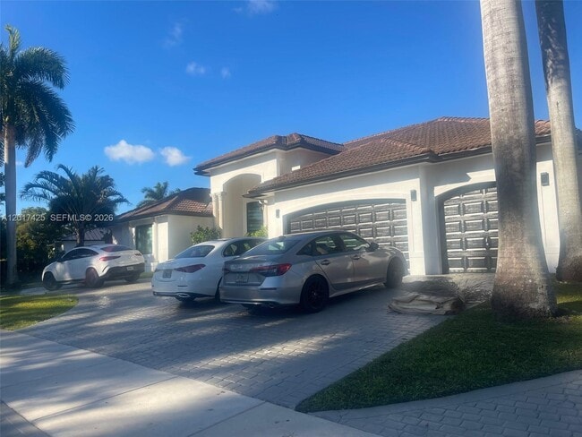 Building Photo - 8775 SW 164th St Unit 1
