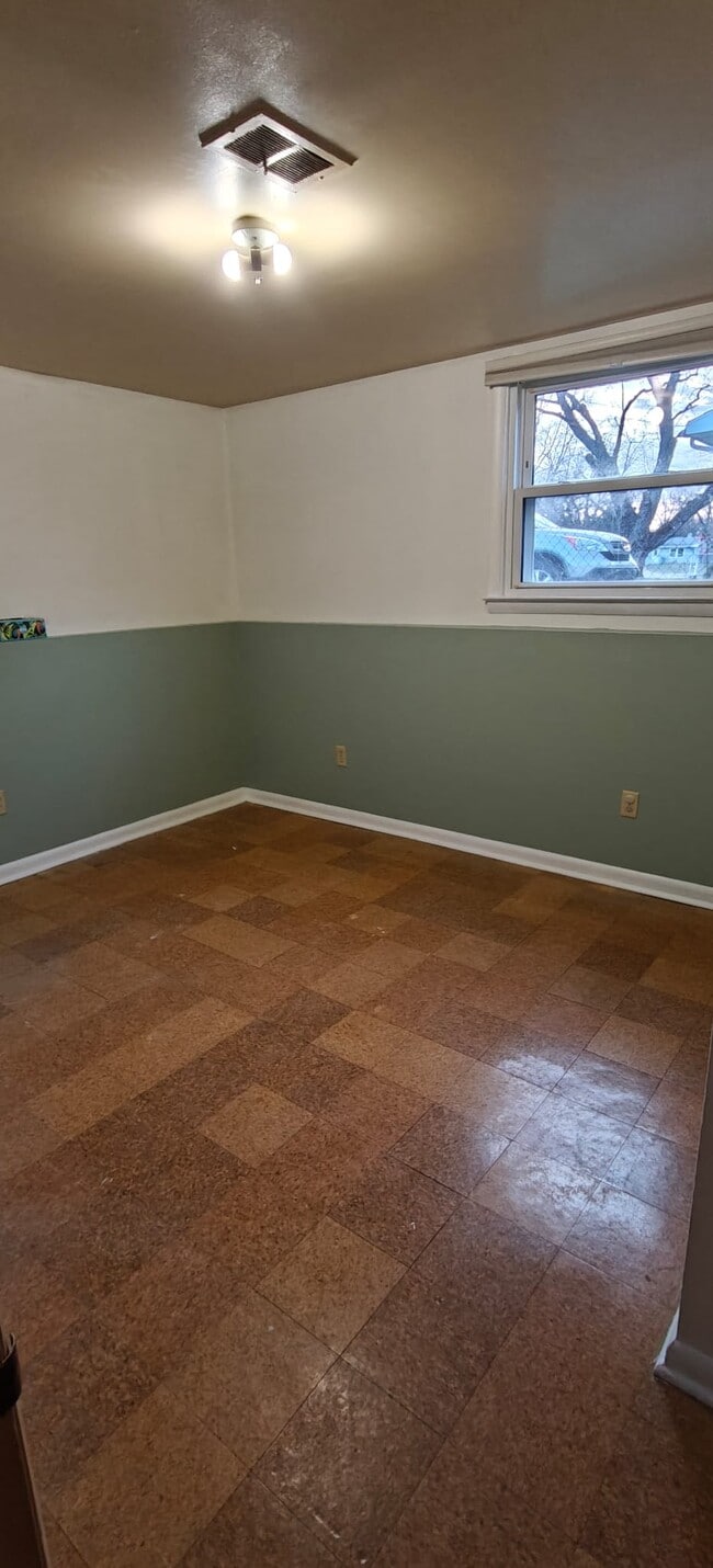 Photo - 1730 Redstock Ave