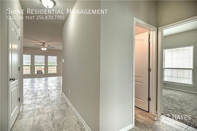 Building Photo - 2002 Hayes-