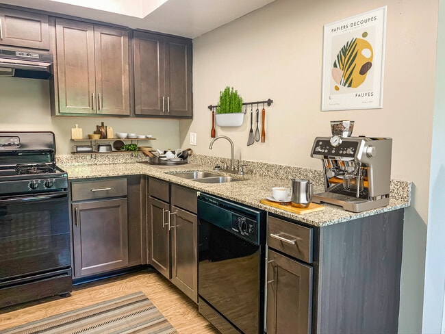 Lansdowne Grove Apartments
