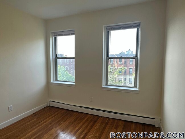 Photo - 64 Brighton Ave Unidad 306