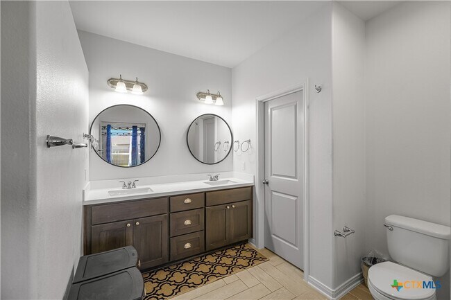 Photo - 412 Brushy Creek