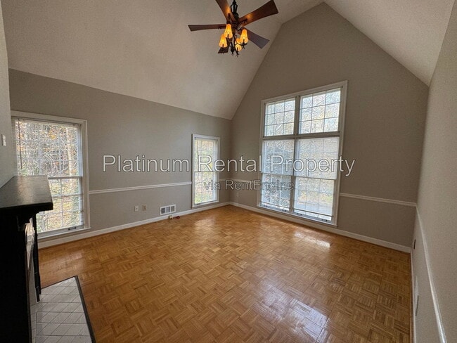 Photo - 3000 Mulberry St