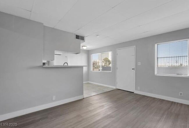 Photo - 239 W Cleveland Ave Unidad 2