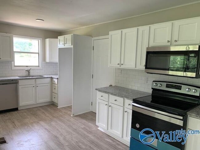 Photo - 2137 County Lake Rd