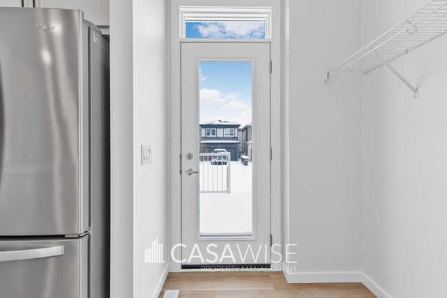 Photo - 8127-8228 228 St NW