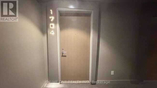 Photo - 1 Bloor St E Unit 1704