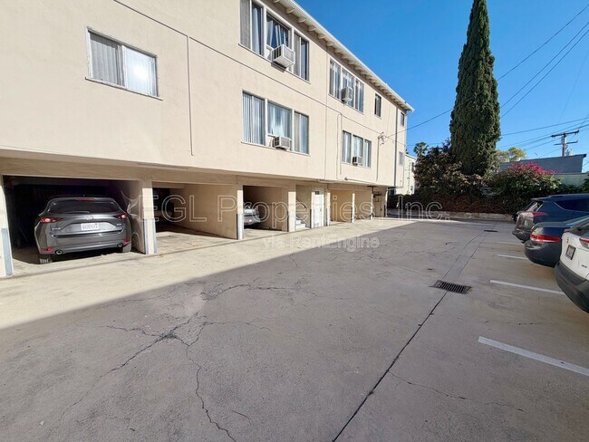 Photo - 1235 Havenhurst Dr Unidad 04