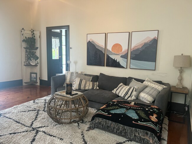 Photo - 123 N Church St