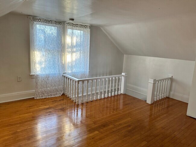 Photo - 414 2nd St W Unidad 414 w 2nd St