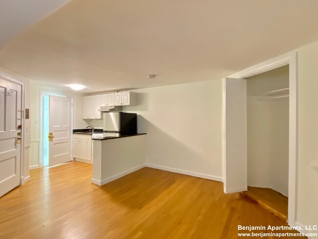 Photo - 178 Commonwealth Ave Unidad 1 Rental
