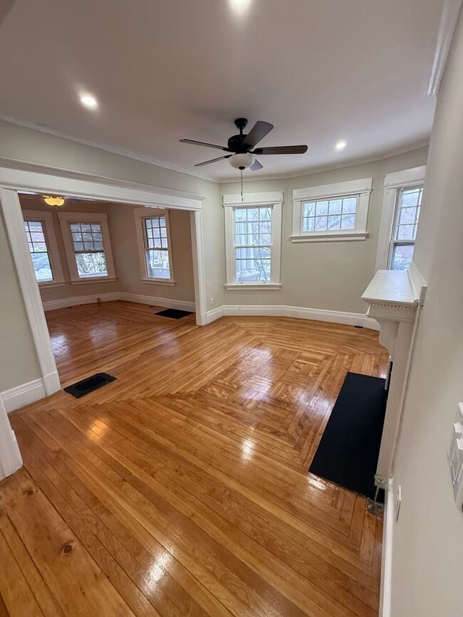 Photo - 82-84 Oxford Street Unit Floor #1