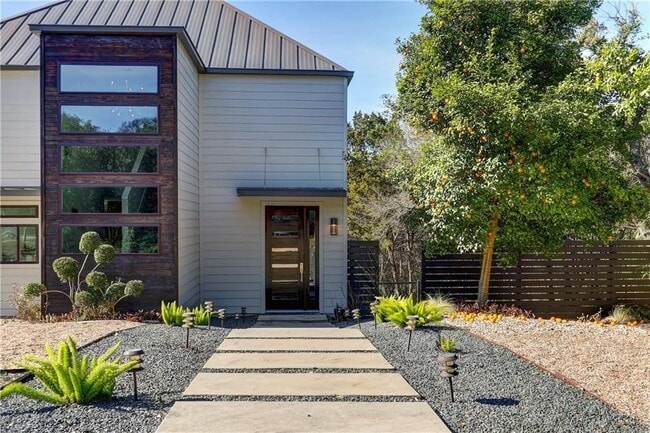 Building Photo - 6 Sugar Creek Dr