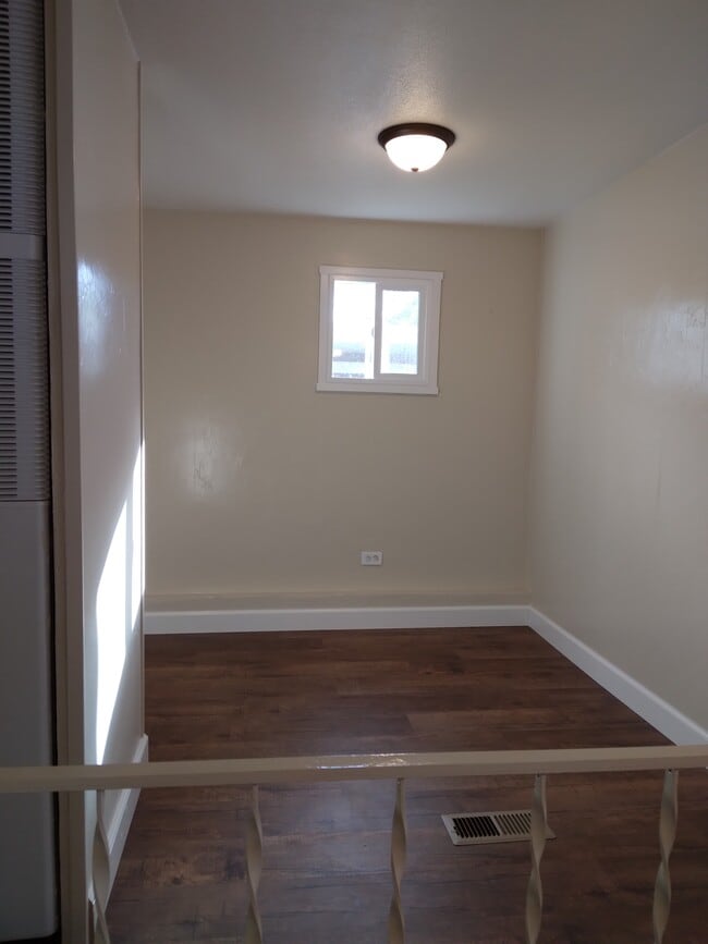 Additional Room or Office - 3300 Portola Dr Unit # 20