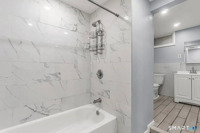 Photo - 1220 Pembroke St Unit 1R